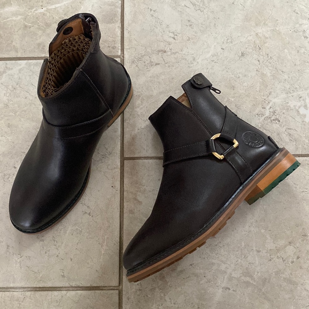 Dover Saddlery Huntsville Brown Ankle Boot NWT